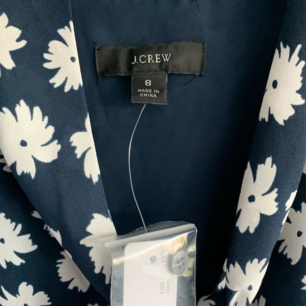 J. Crew Short-sleeve tie-neck dress in scattered daisies - Picture 6 of 12